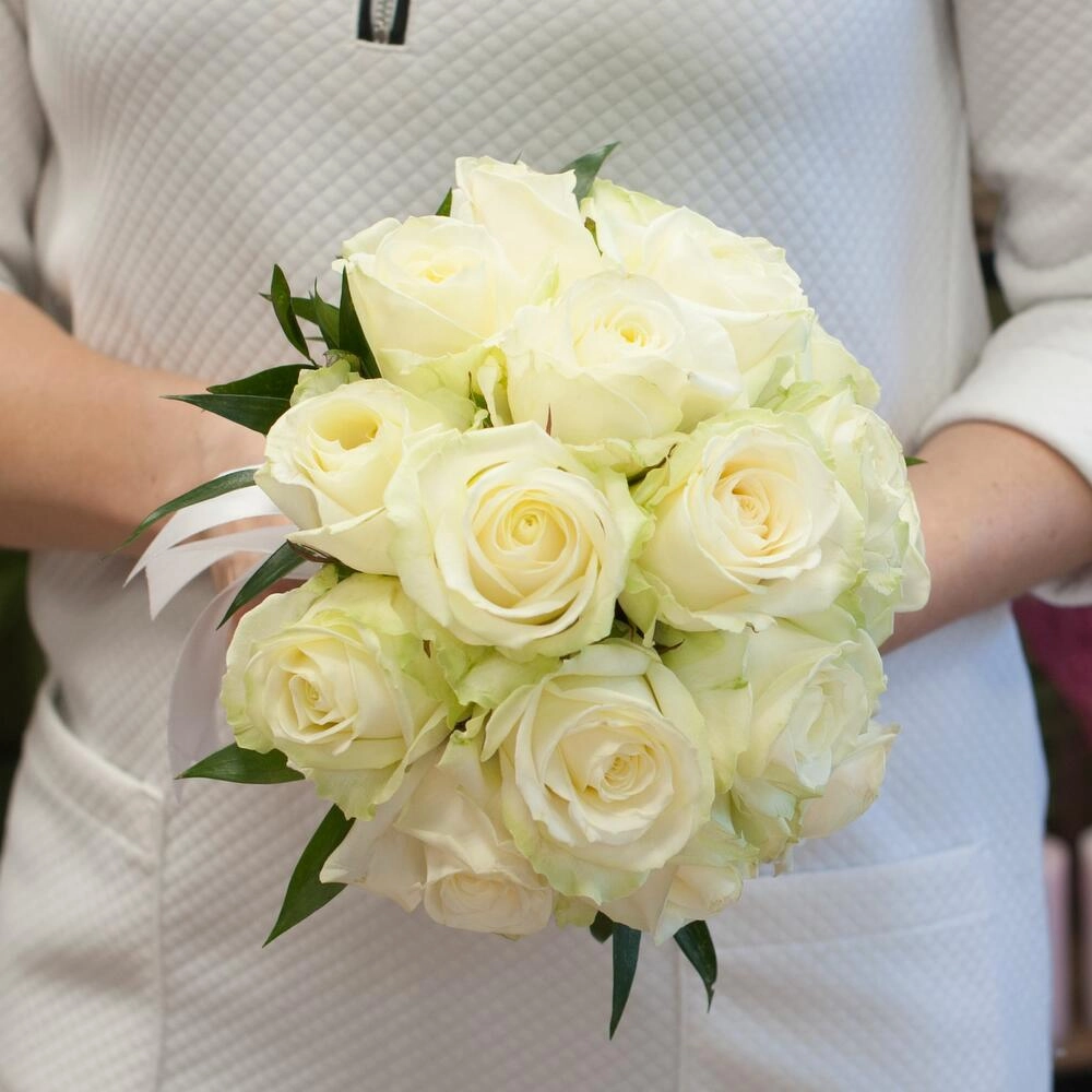 Gəlin buketi ağ qızılgül
