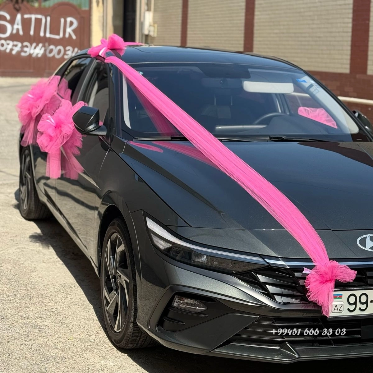 Maşın bəzəyi xəstaxana çıxışı üçün