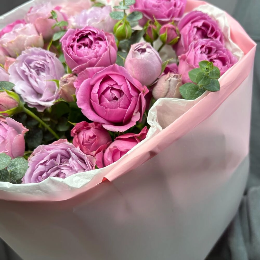 Piona bənzər kustavoy qızılgüllər