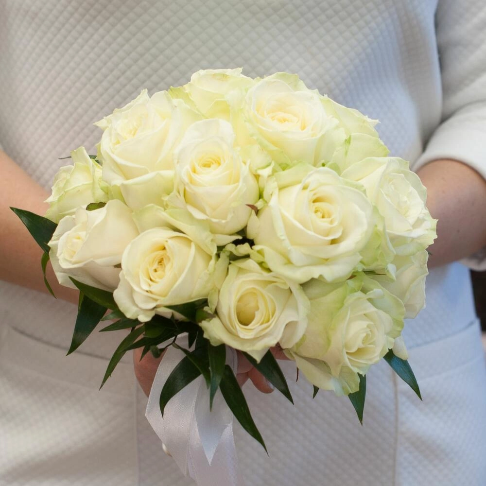 Gəlin buketi ağ qızılgül