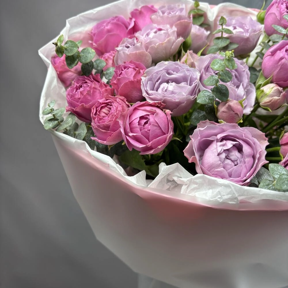 Piona bənzər kustavoy qızılgüllər