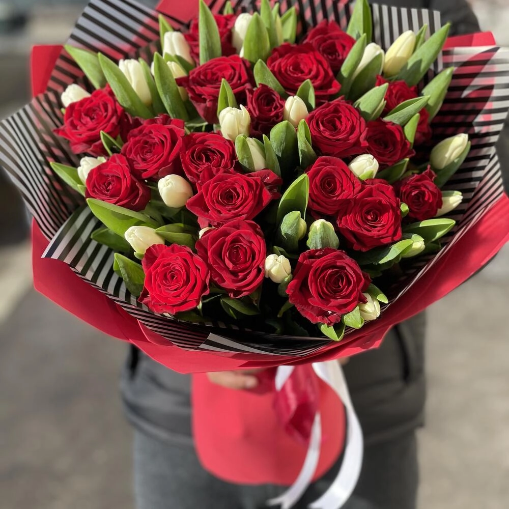 Qızılgül və tulpan