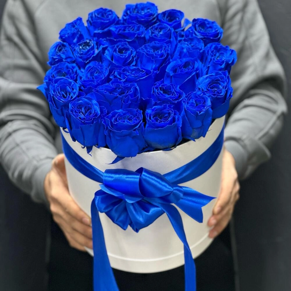 Mavi qızılgül qutuda