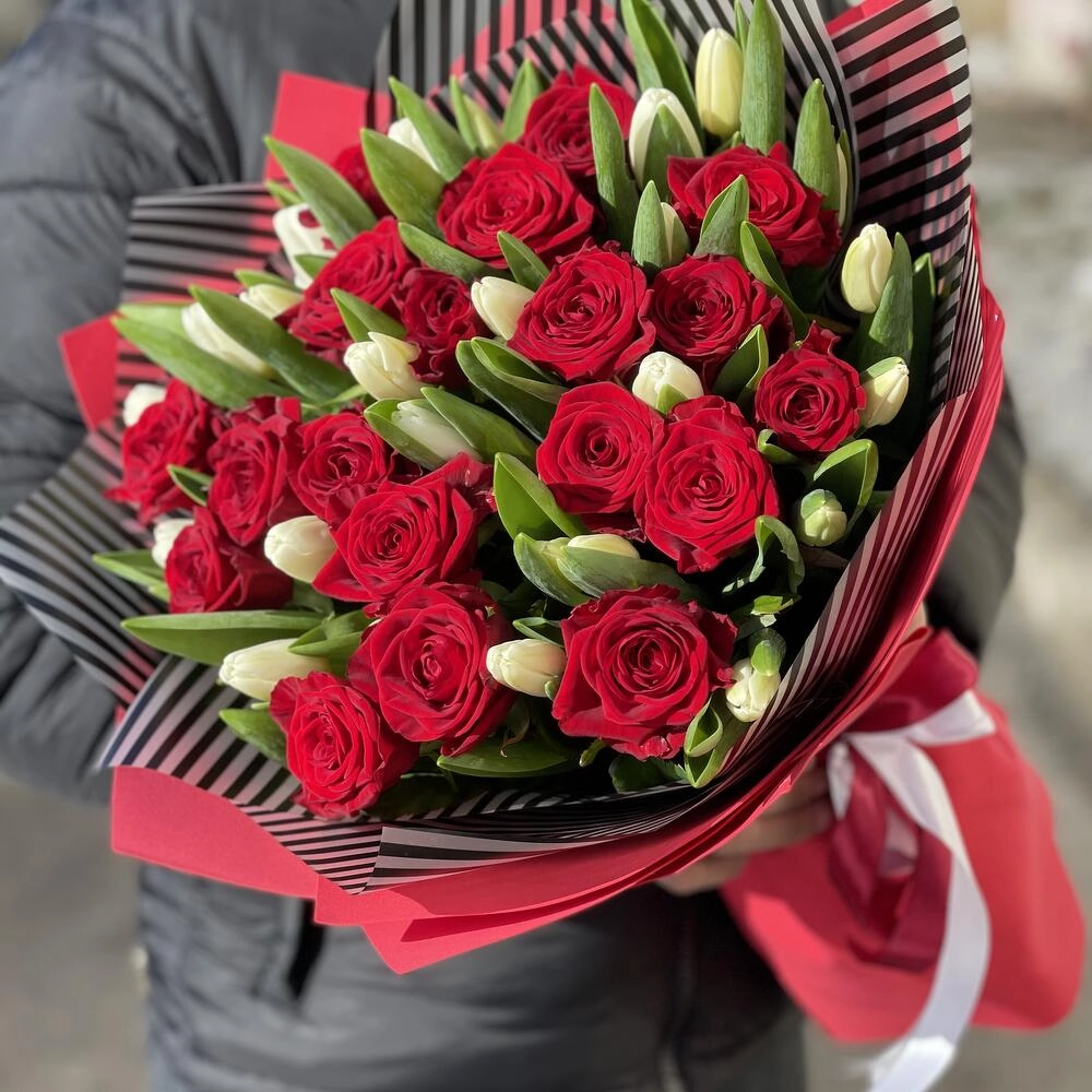 Qızılgül və tulpan