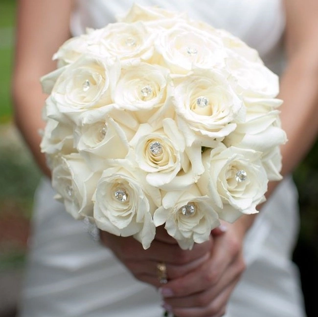 Gəlin buketi holland roza ilə