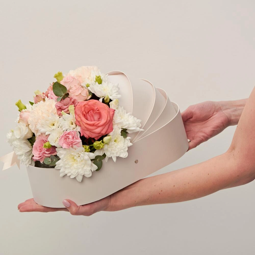 Xəstəxana çıxışı gül qutusu