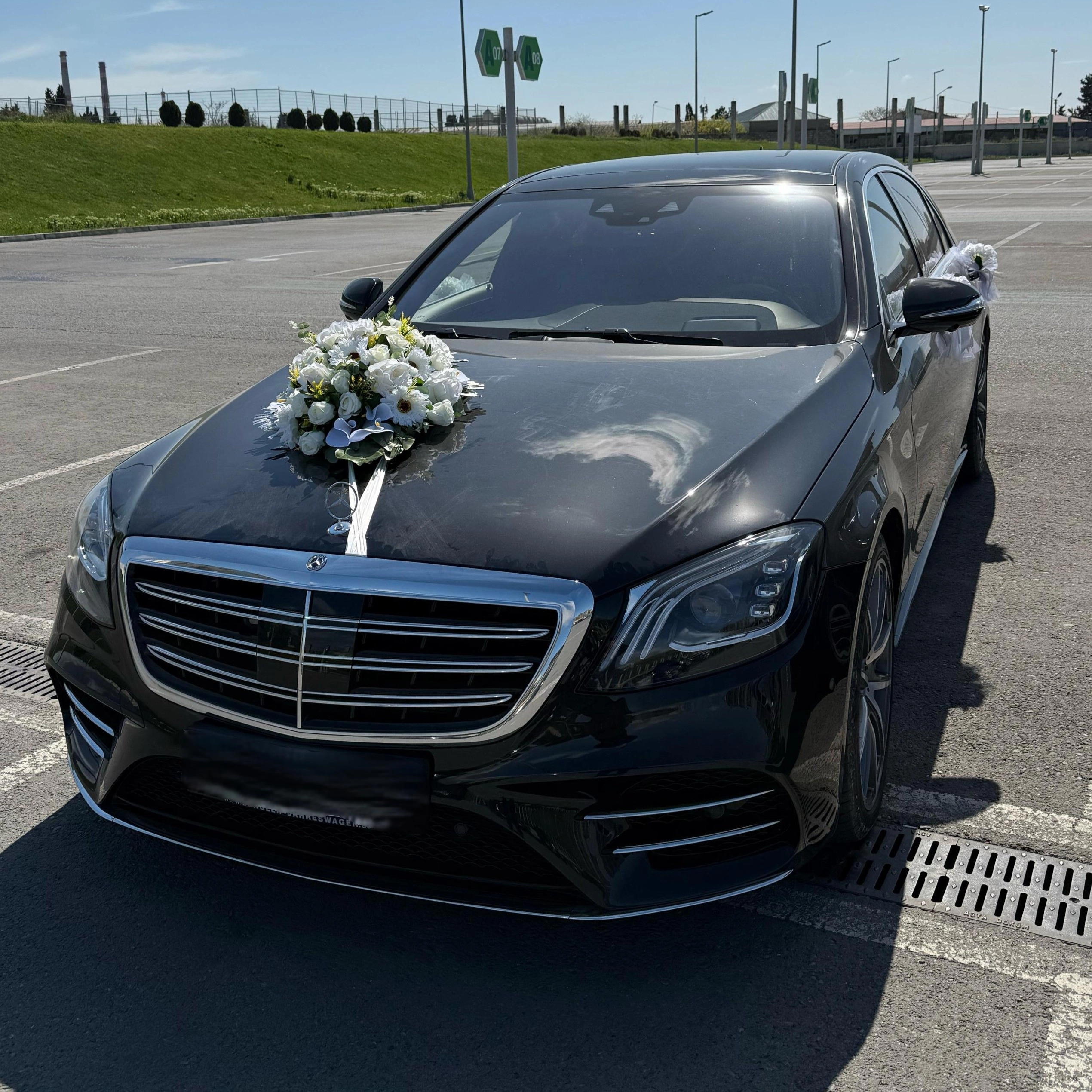 Maşın bəzəyi toy maşını