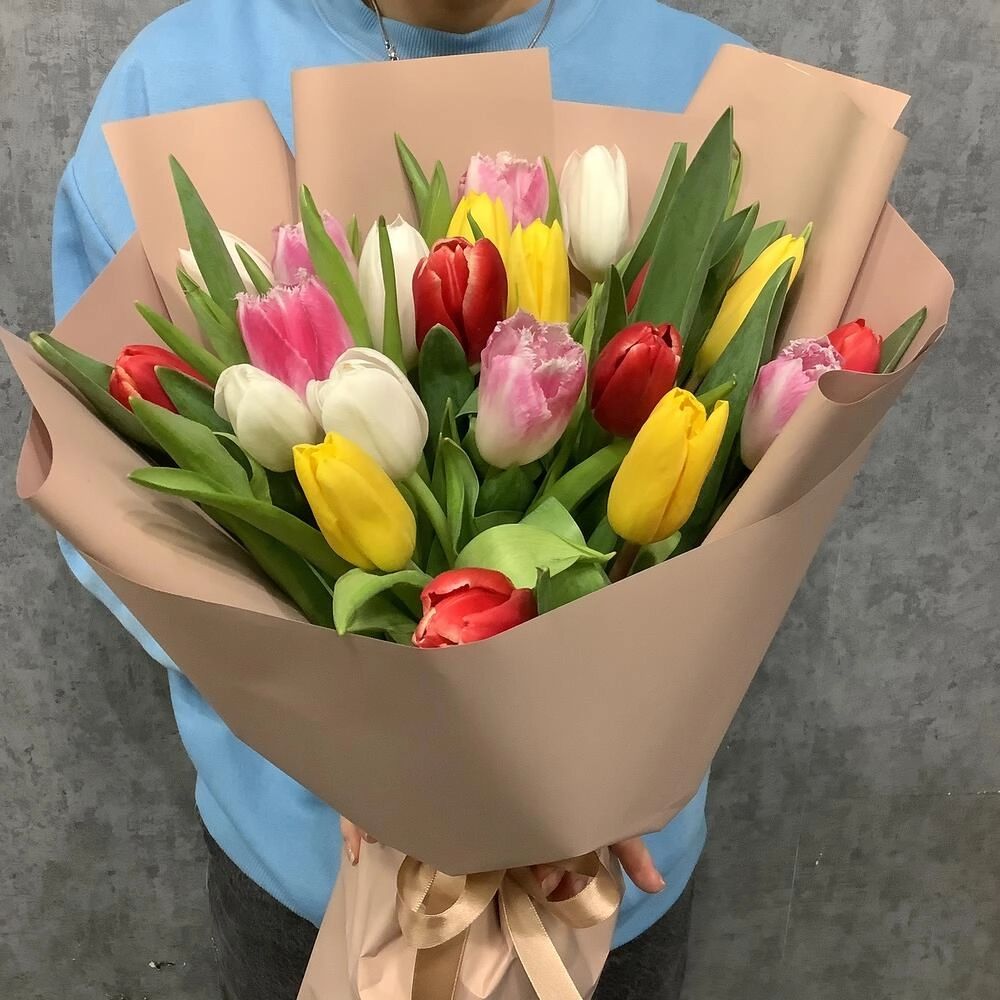 Tulpan buketi miks