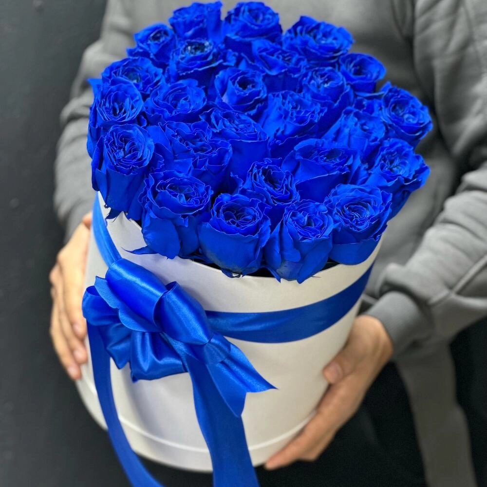 Mavi qızılgül qutuda