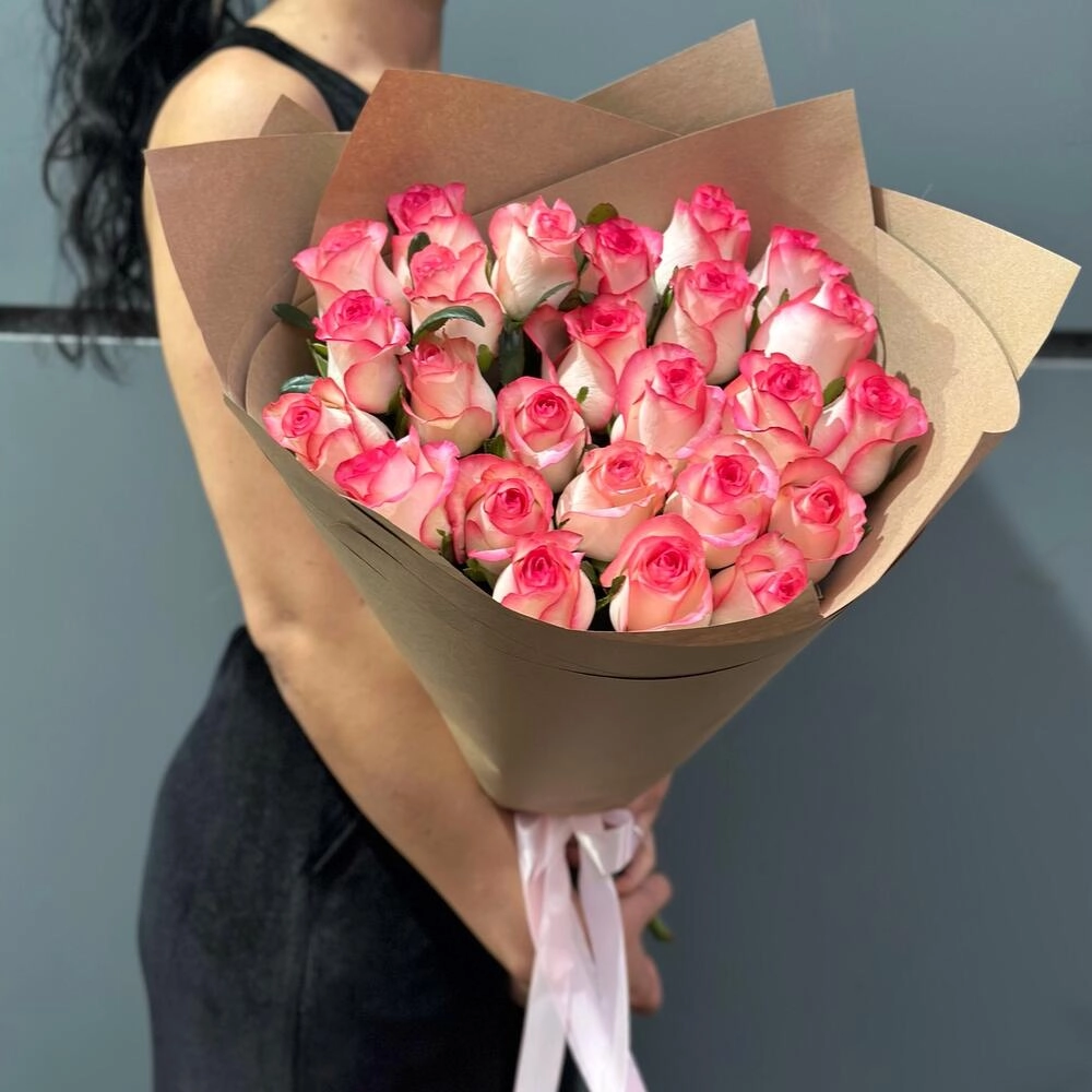 25 ədəd qızılgül buketi