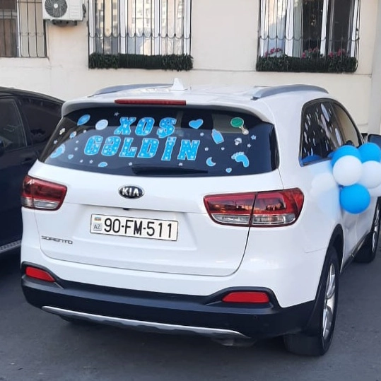 Xəstəxana çıxışı maşın bəzəkləri