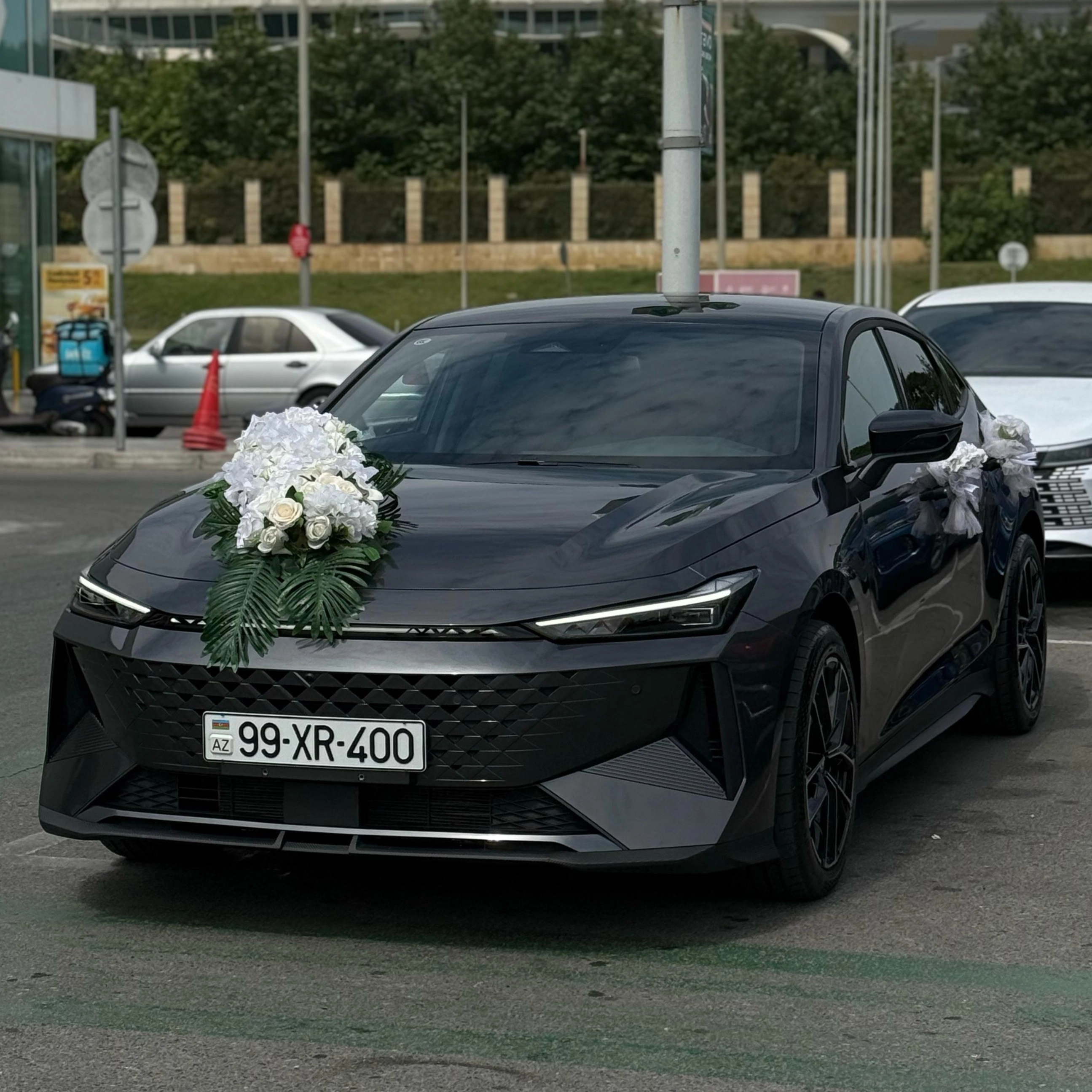 Toy maşını bəzəkləri