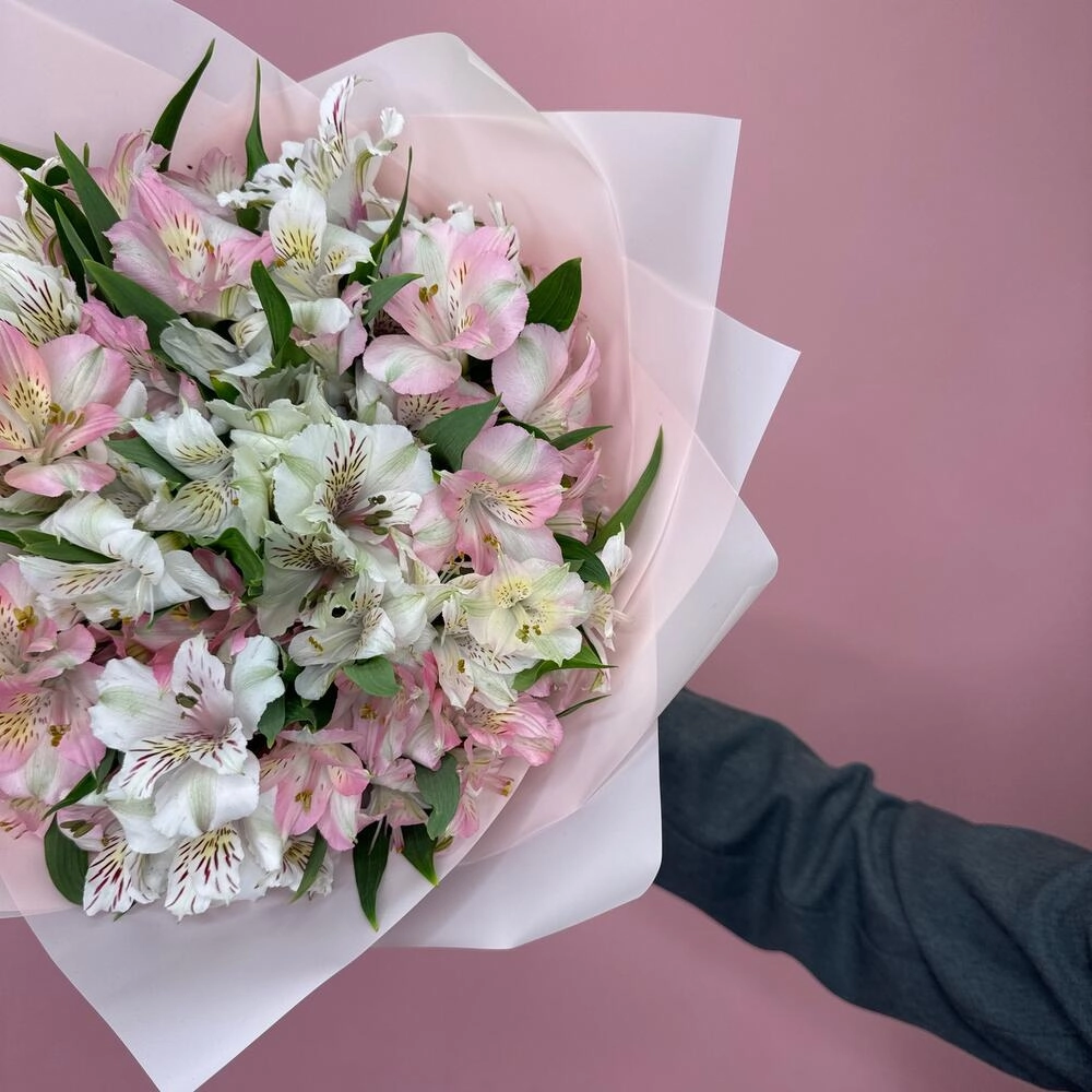 Alstrameriya gul buketi