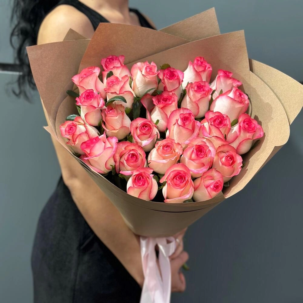 25 ədəd qızılgül buketi