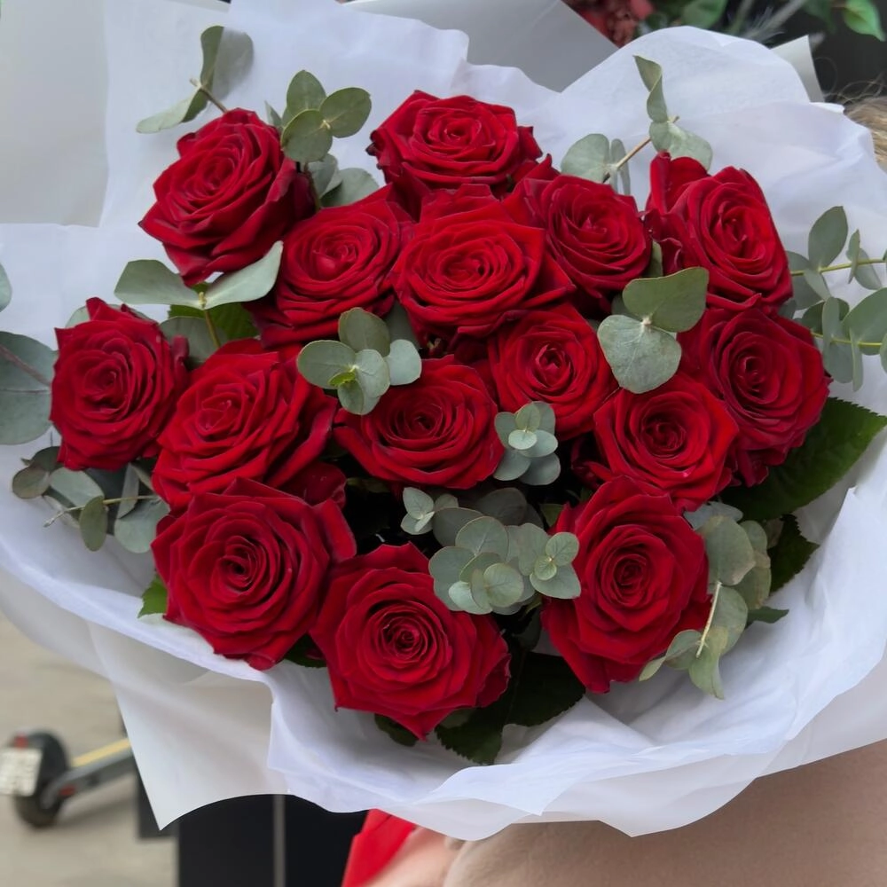 Qırmızı roza gul buketi