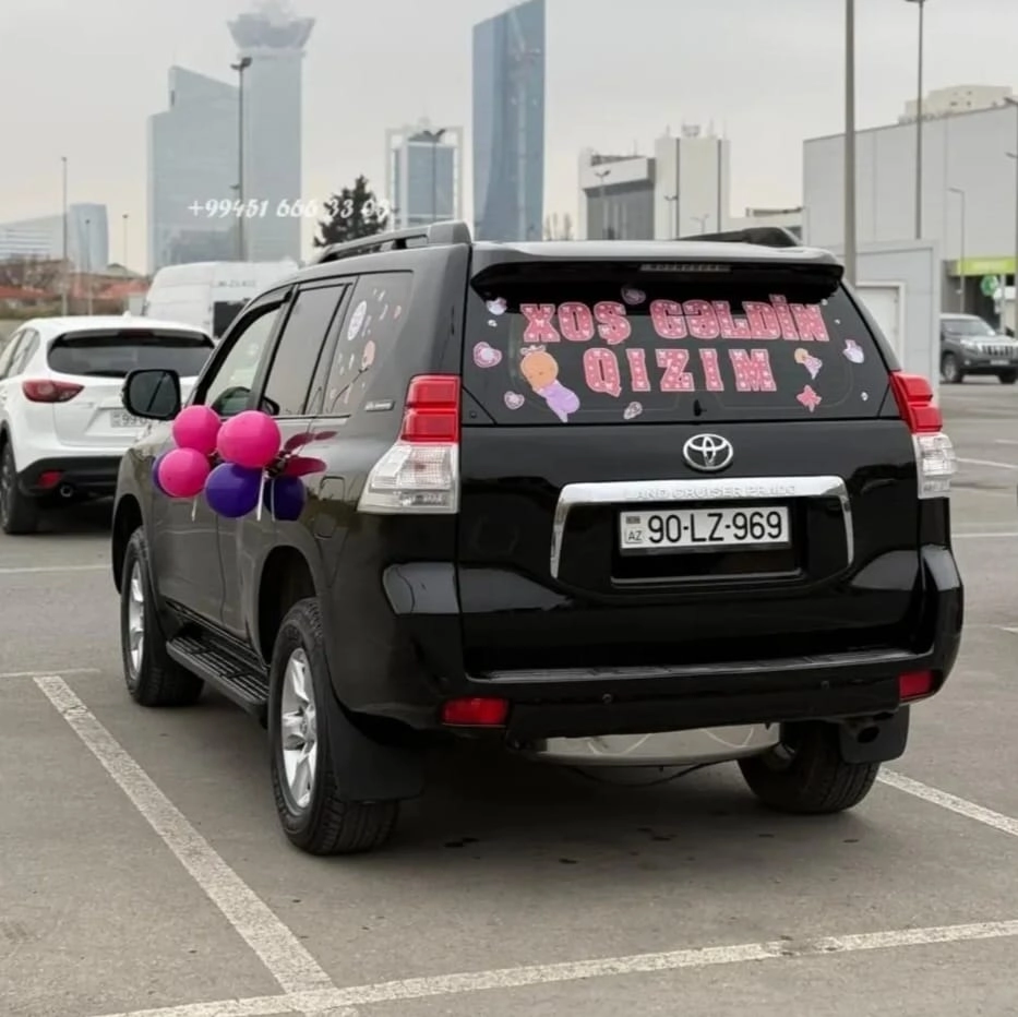 Yeni doğulmuş körpələr üçün xəstəxana çıxışı maşın bəzədilməsi