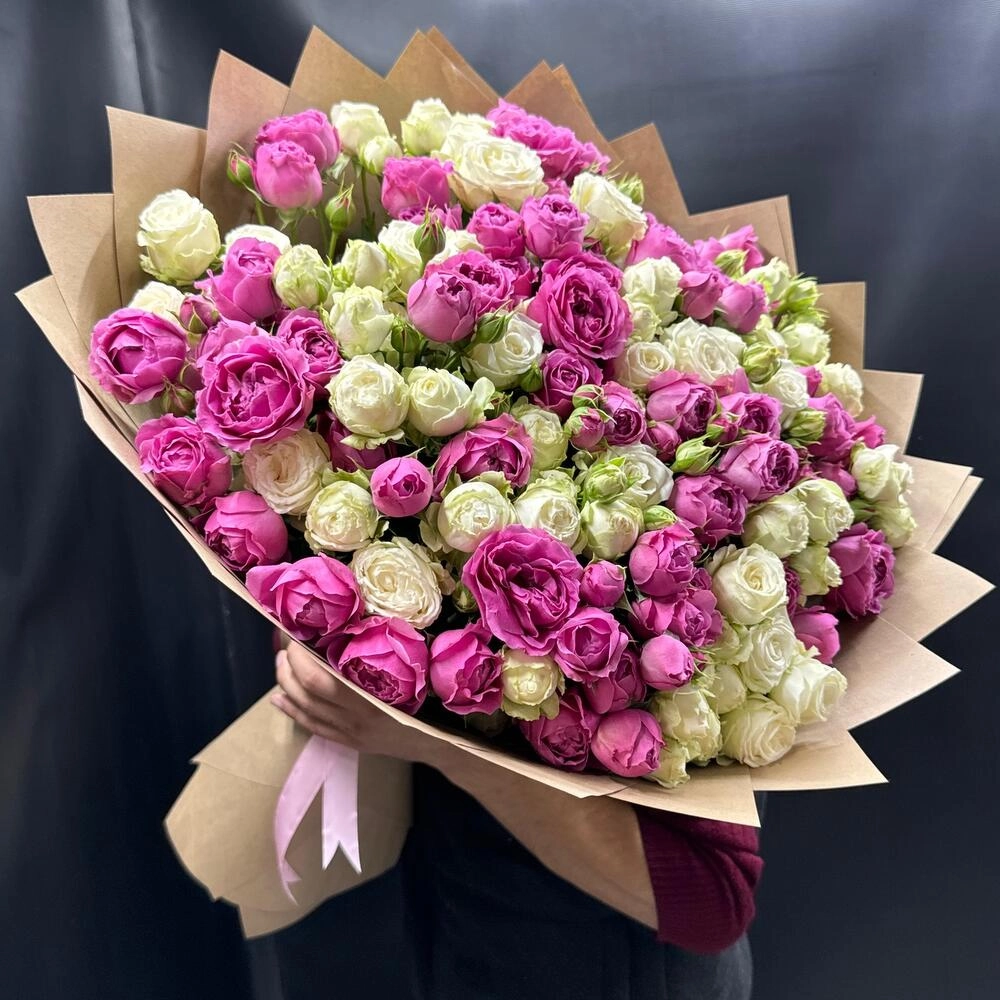 Kustavoy qızılgül