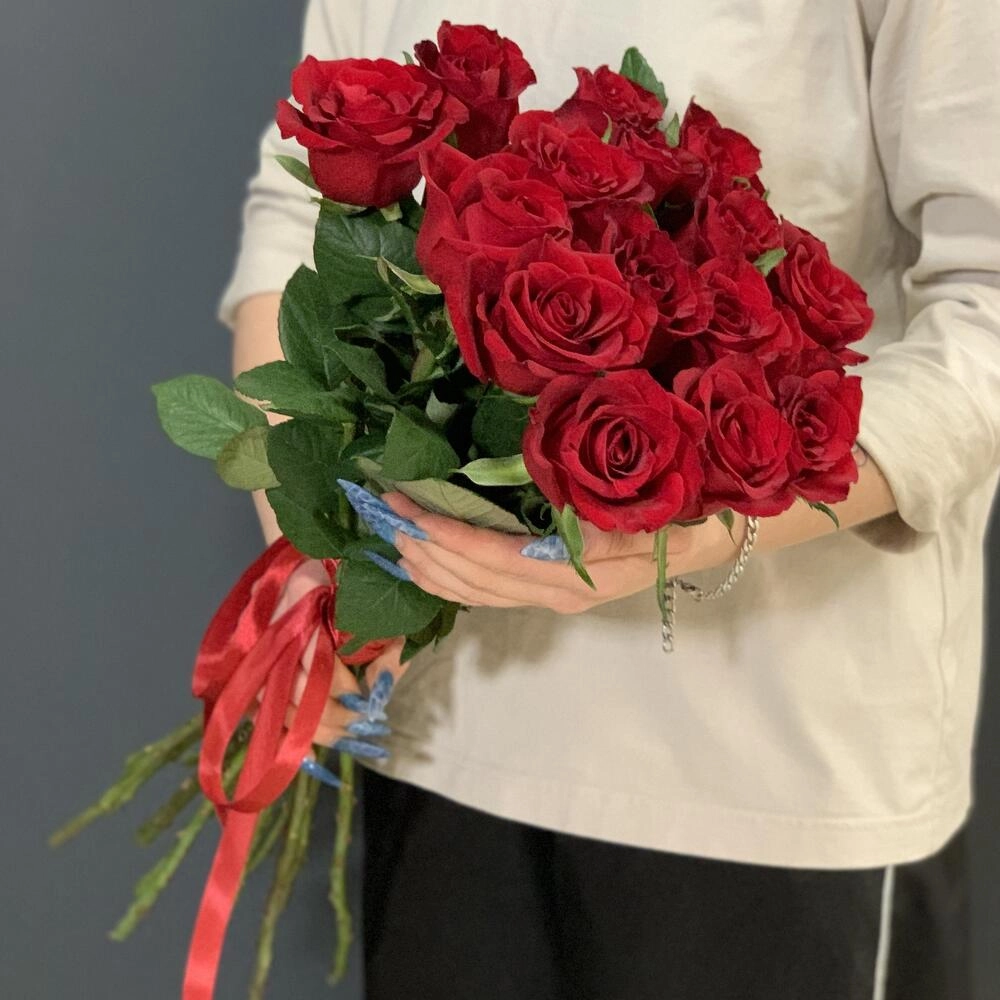 15 ədəd qırmızı qızılgül