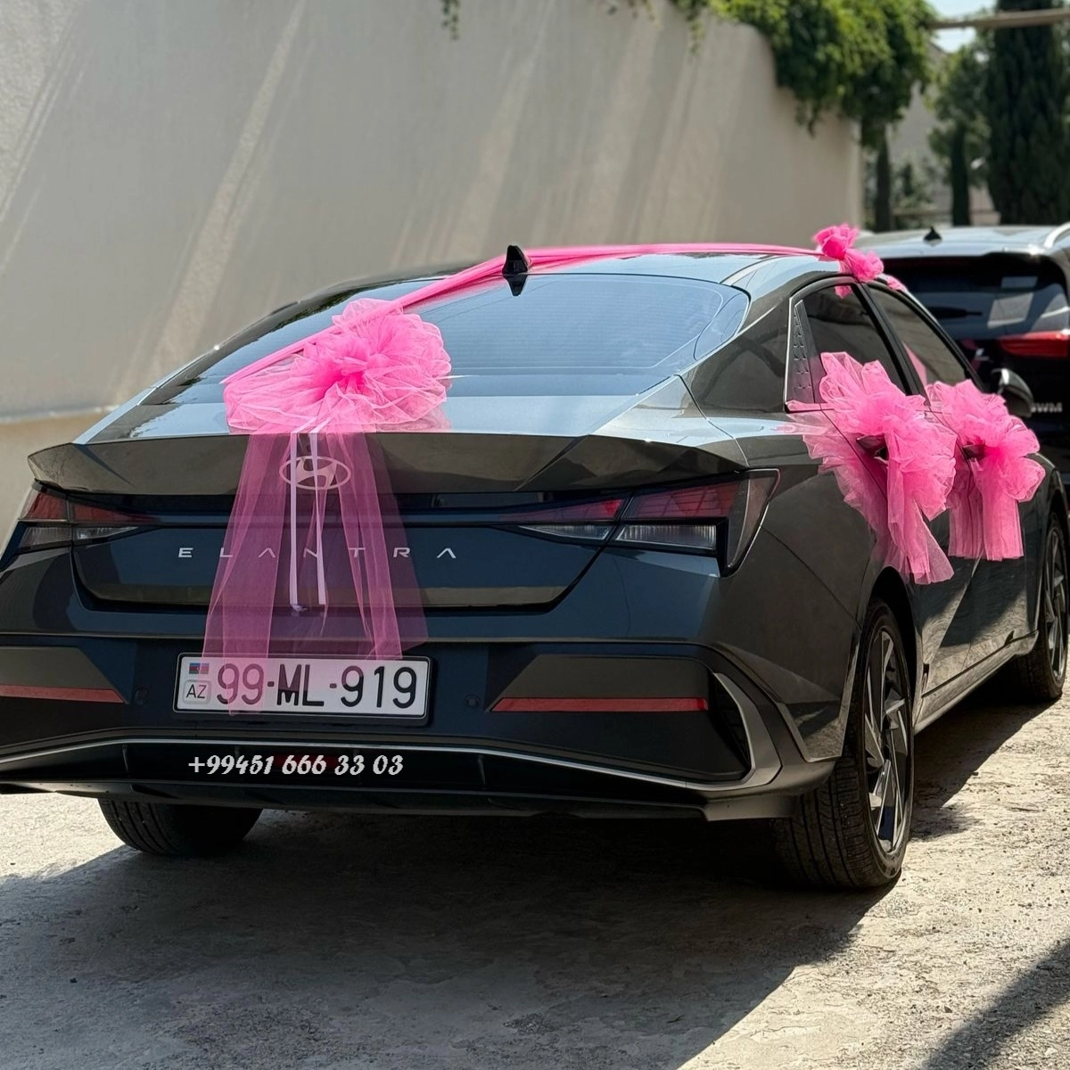 Maşın bəzəyi xəstaxana çıxışı üçün