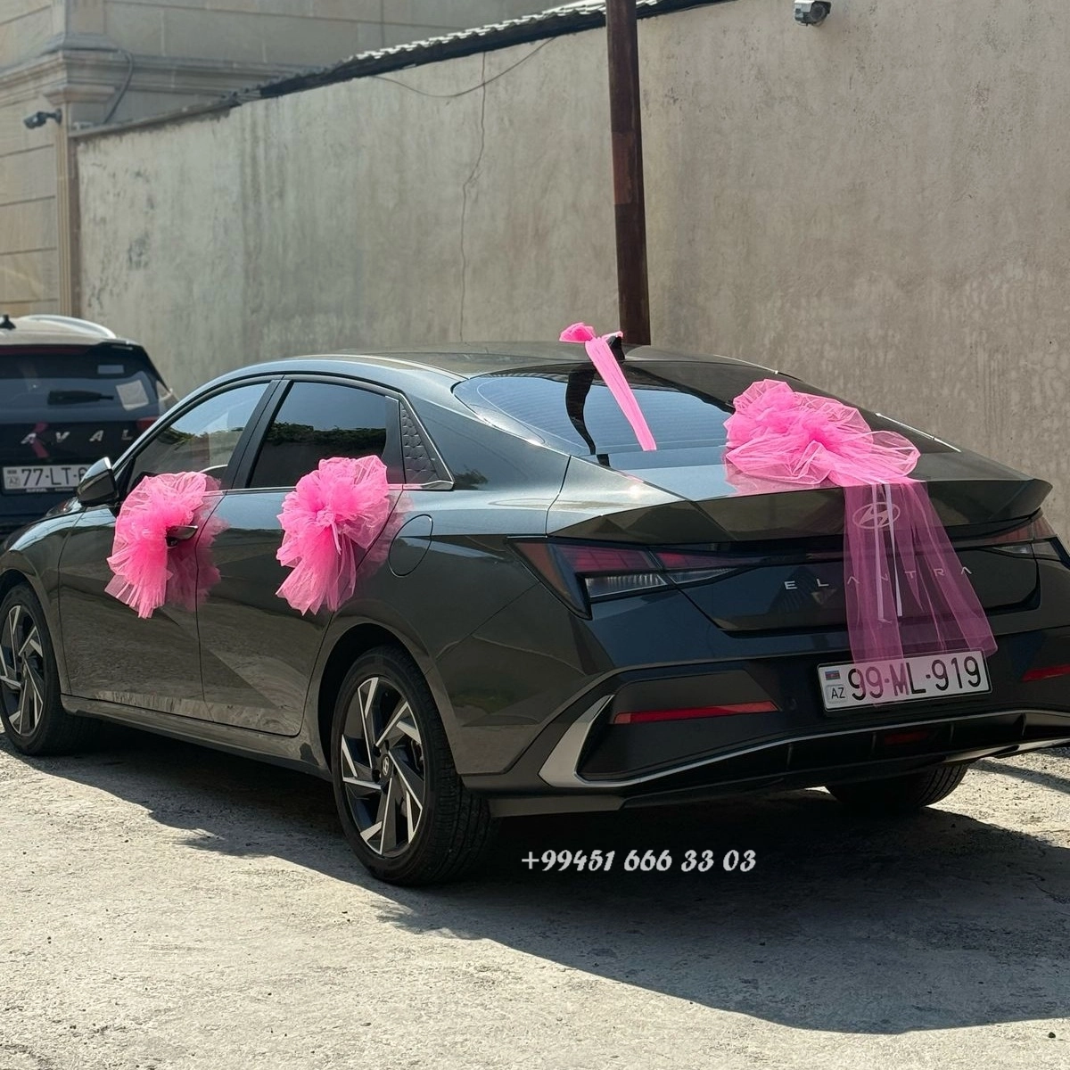 Maşın bəzəyi xəstaxana çıxışı üçün