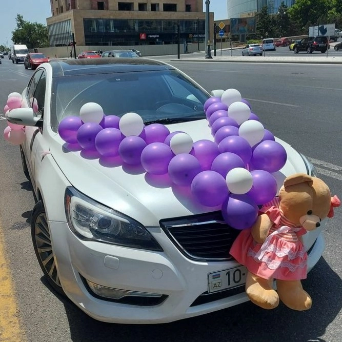 Maşın bəzədilməsi şarlarla Maşın bəzəmə