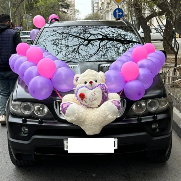 Maşın bəzəyi yeni doğulmuş uşaq üçün Maşın bəzəmə