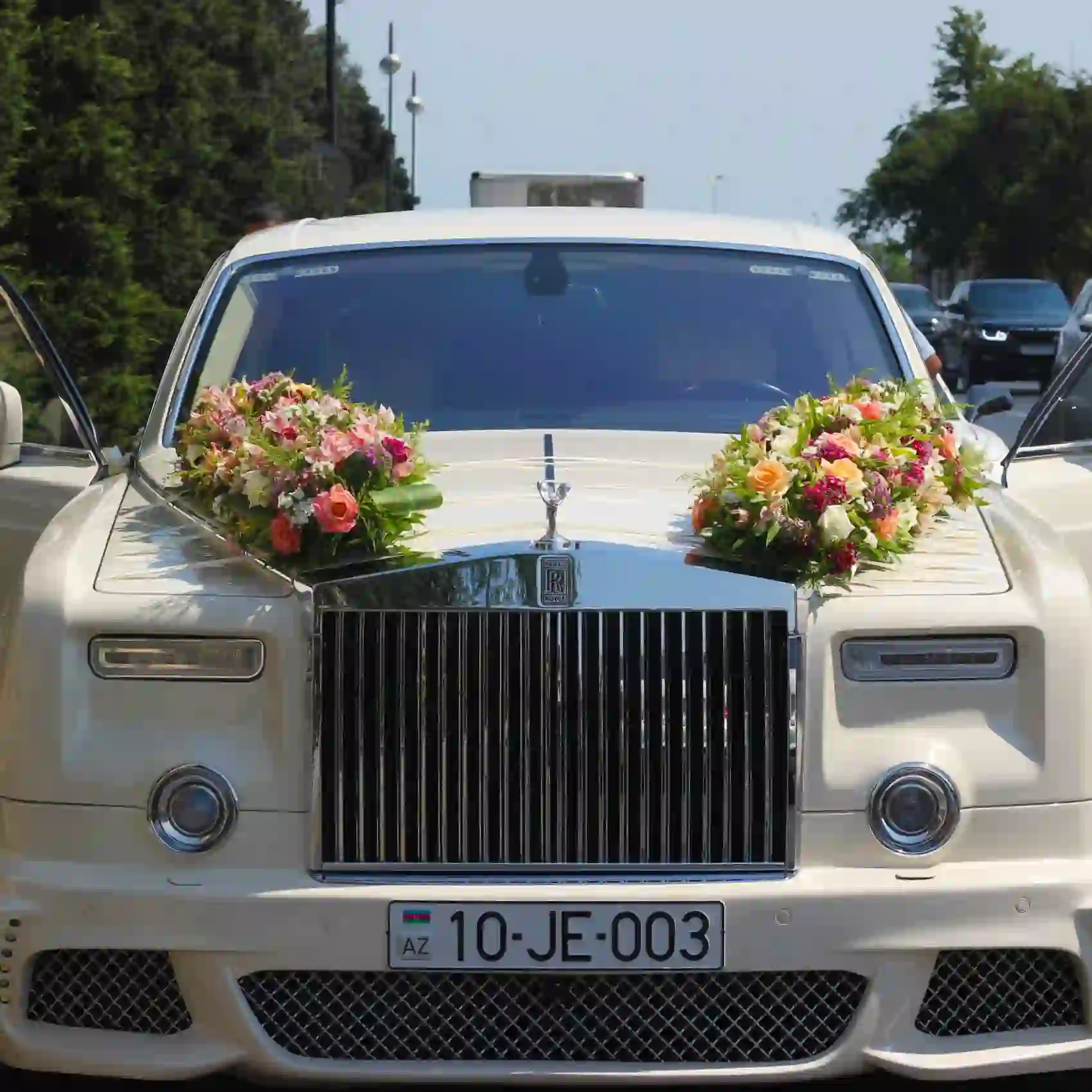 Gəlin maşını bəzəyi