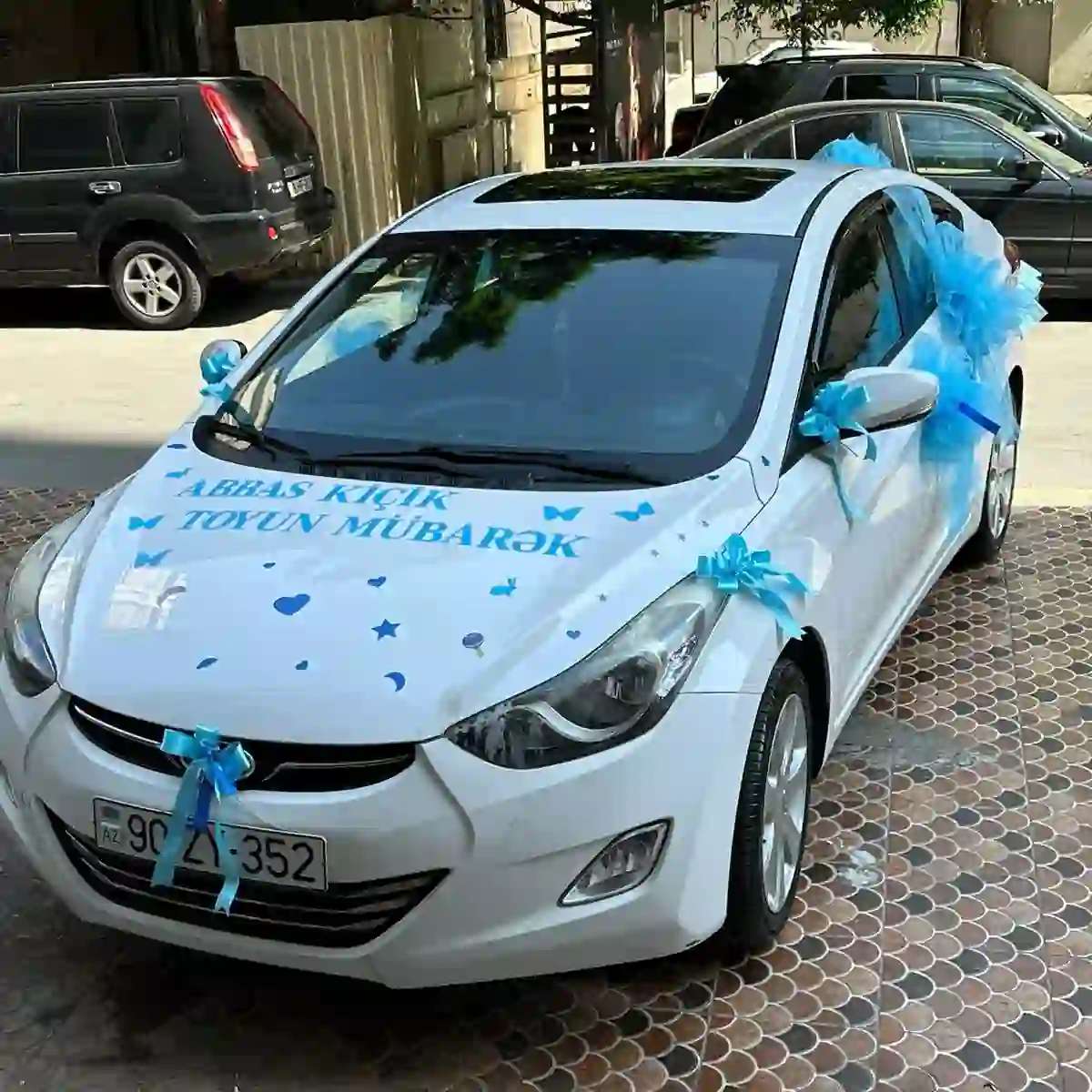 Kiçik toy maşın bəzəkləri