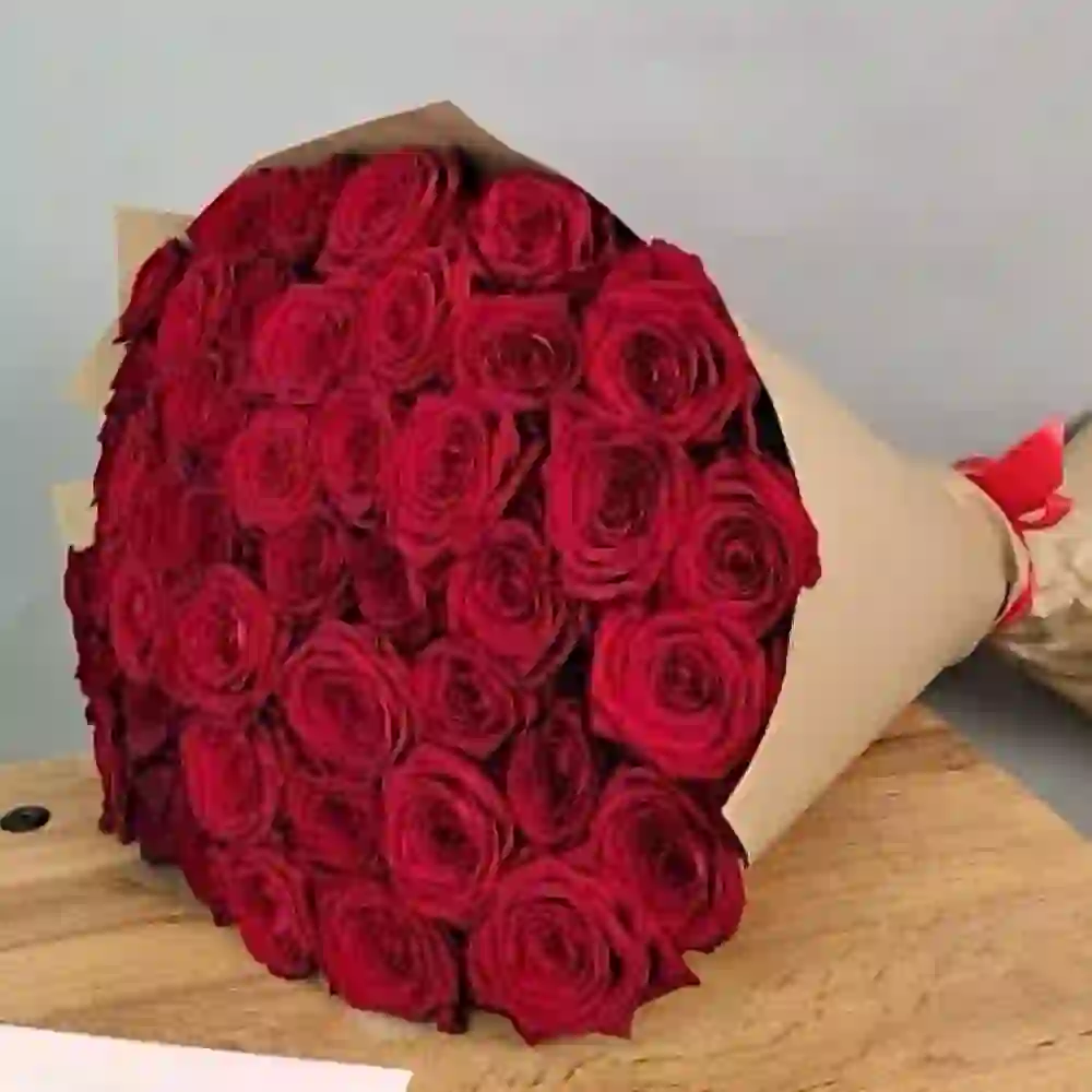 51 roza buketi