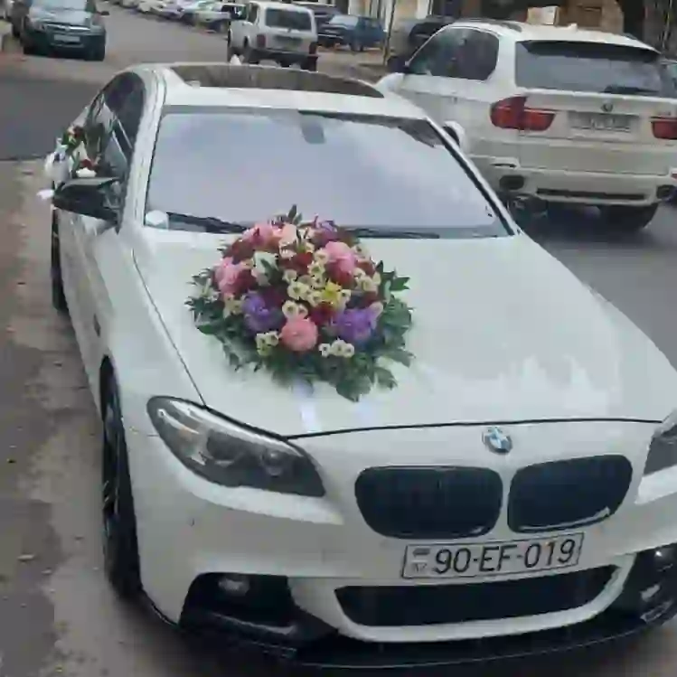Toy maşın bəzəyi