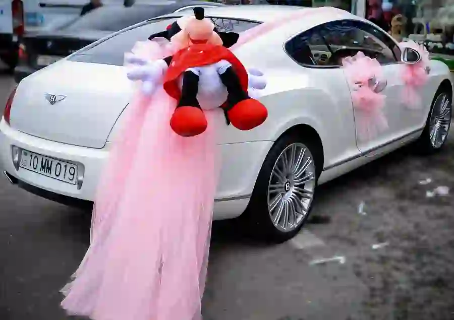 Maşın bəzəmə xəstəxana çıxışı