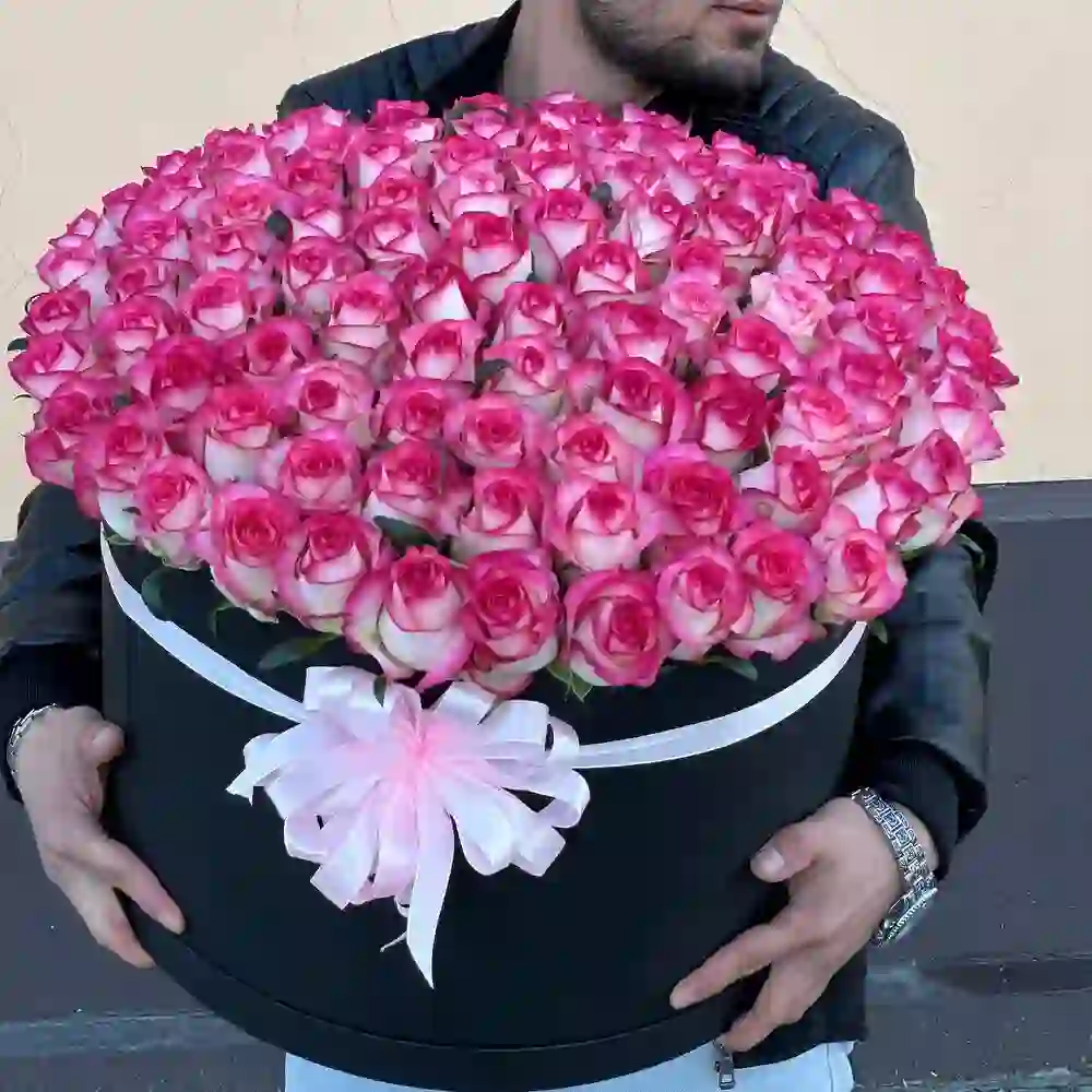 101 roza qara qutuda