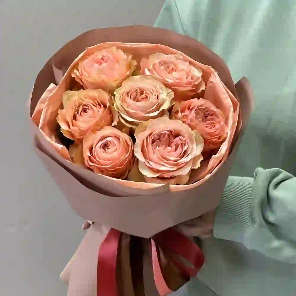 Piona bənzər roza buketi