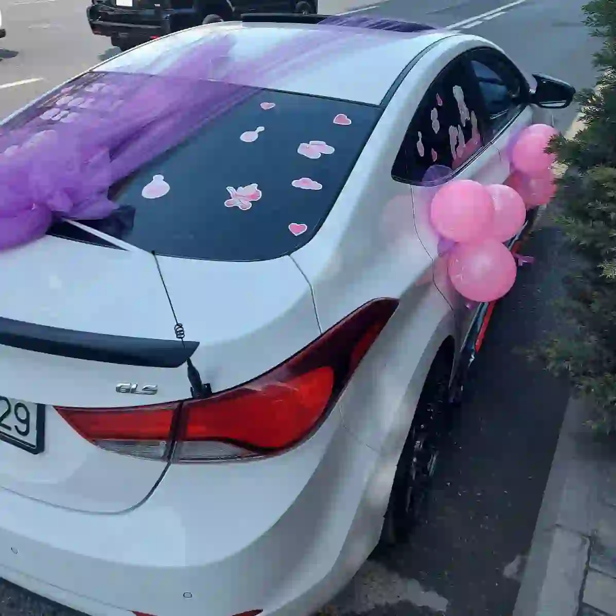 Yeni doğulan uşaqlar üçün maşın bəzəmə