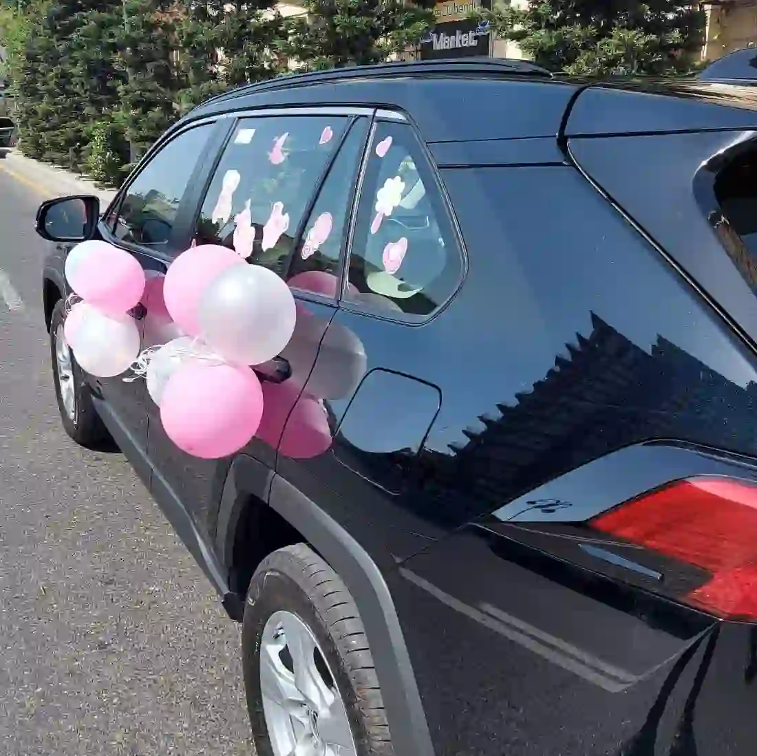 Xəstəxana çıxışı maşın bəzəmə qız uşağı üçün